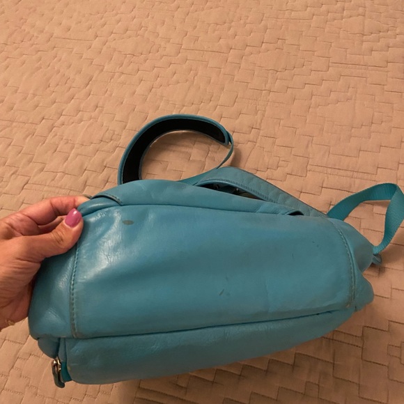 RARE Levenger Leather Turquoise Backpack!! - Picture 5 of 10